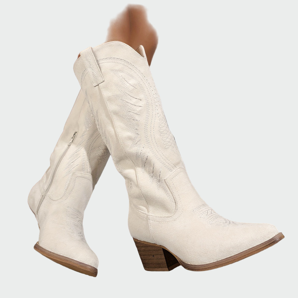 Neža | Cowboy čizme ukrašene biserima sa elegantnim vezom