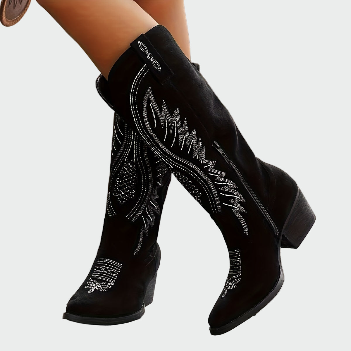 Neža | Cowboy čizme ukrašene biserima sa elegantnim vezom